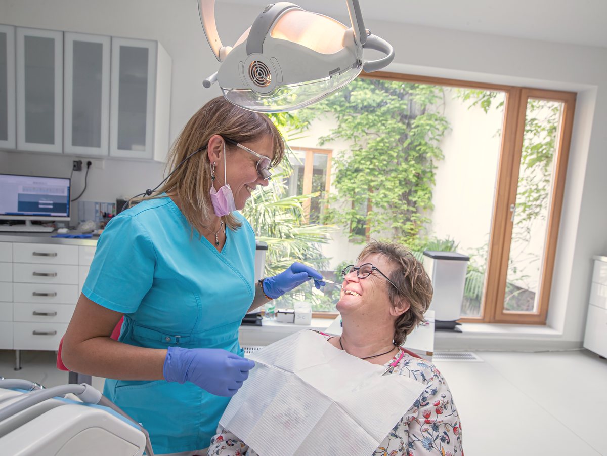 Årligt eftersyn hos tandlægen på Jildent Klinik